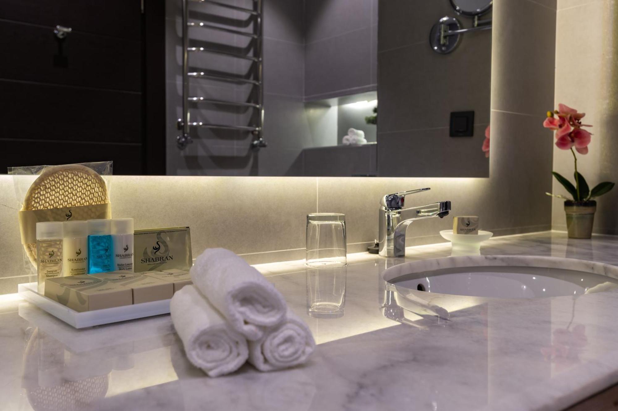 Shabran Wellbeing Resort Pirebedil' Eksteriør billede